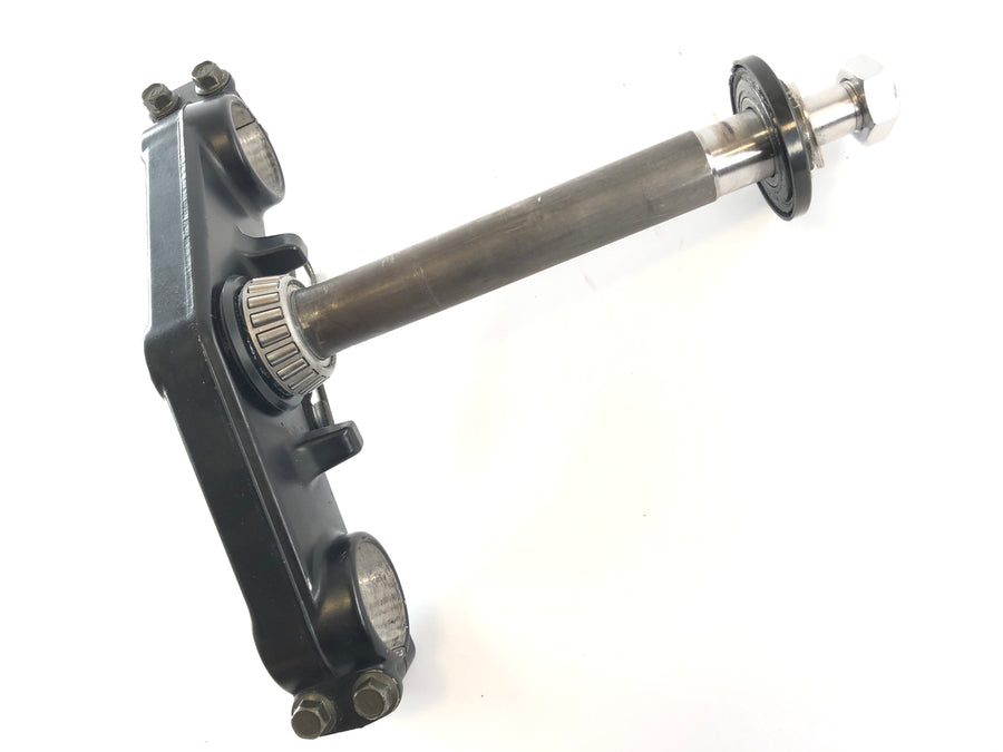 Kawasaki ZRX 1200 S ZRT20A [2003] - lower triple clamp