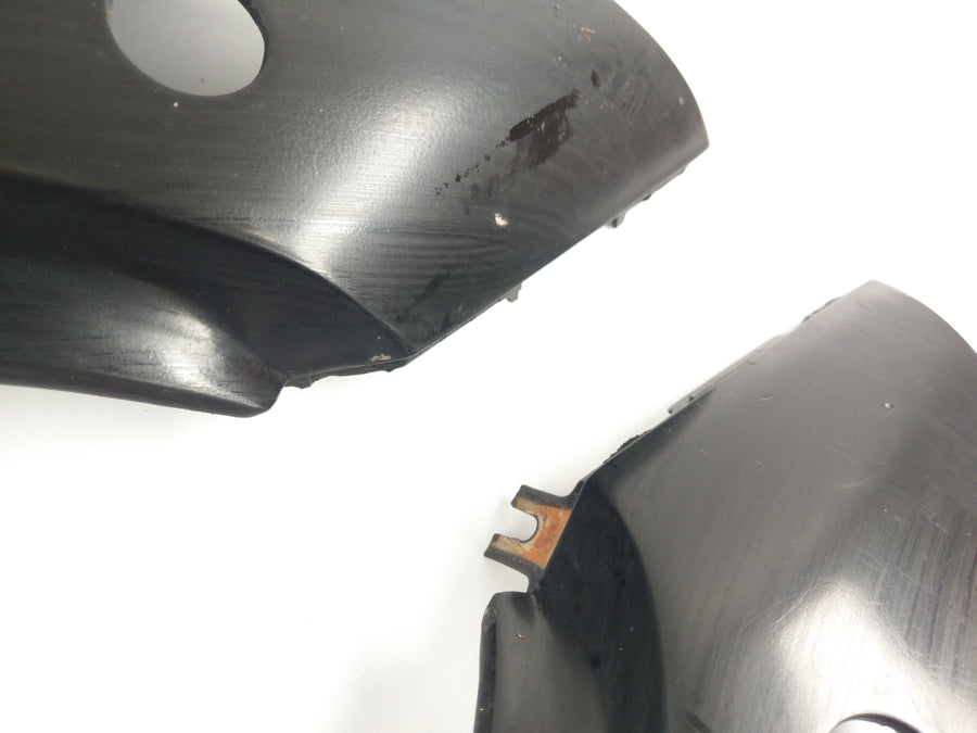 Suzuki GSF 1200 S GV75A [1998] - rivestimento posteriore a sinistra e a destra