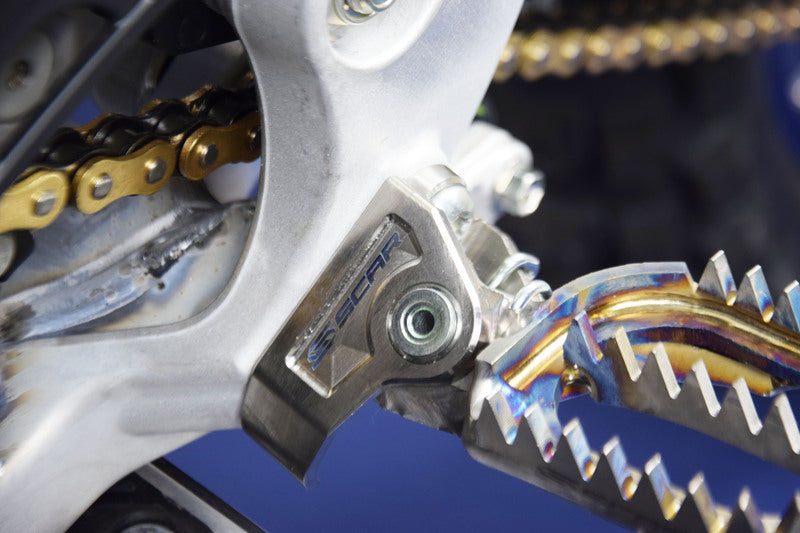 Yamaha Yz 450 [SCAR] - Support repose-pieds en titane