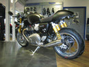Triumph Thruxton 1200 [ACCESS DESIGN] - support de plaque d'immatriculation passage de roue noir Triumph Thruxton 1200