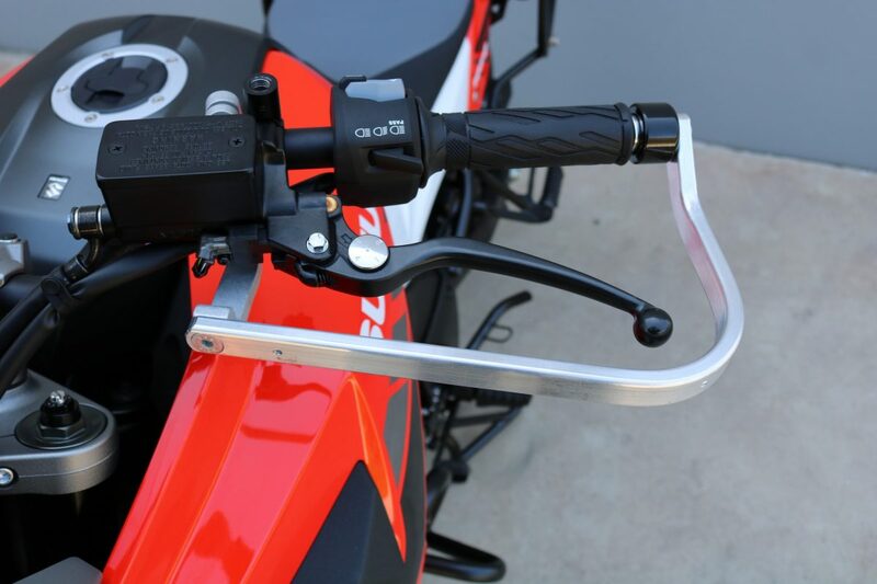Suzuki V-Strom 1050 [BARKBUSTERS] - Kit de visserie fixation deux points aluminium Suzuki