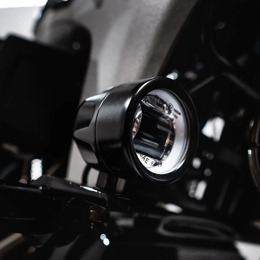 harley davidson flhxse [CUSTOM DYNAMICS] – ProBEAM® LED halo fog lights