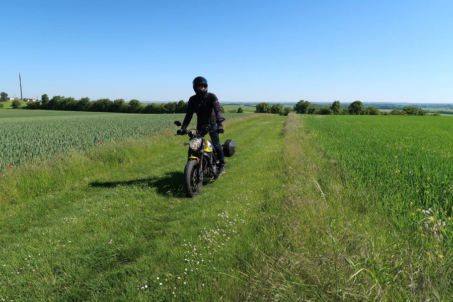 Ducati Scrambler 400 Sixty2 [2016-2020]-C-Bow side carrier
