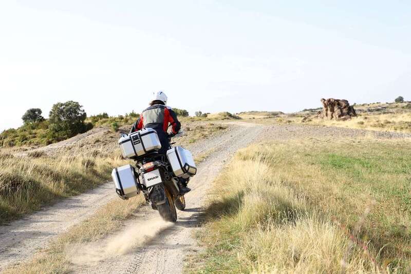 Ktm Adventure 790 [SHAD] - Terra Full Pack 131L - Top Case 48L + valise latérale droite 36L + valise latérale gauche