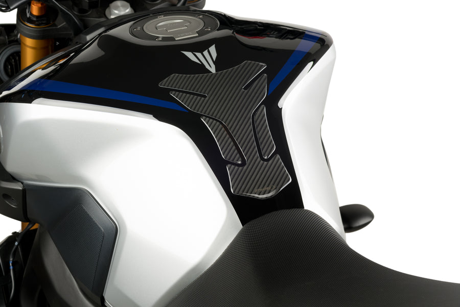 KTM RC 390 [2025] – Drei Tankprotektor – Carbon look