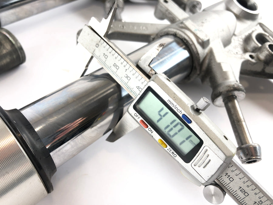 Kawasaki Z 1000 [2005] - Fork Telescopic fork with axle