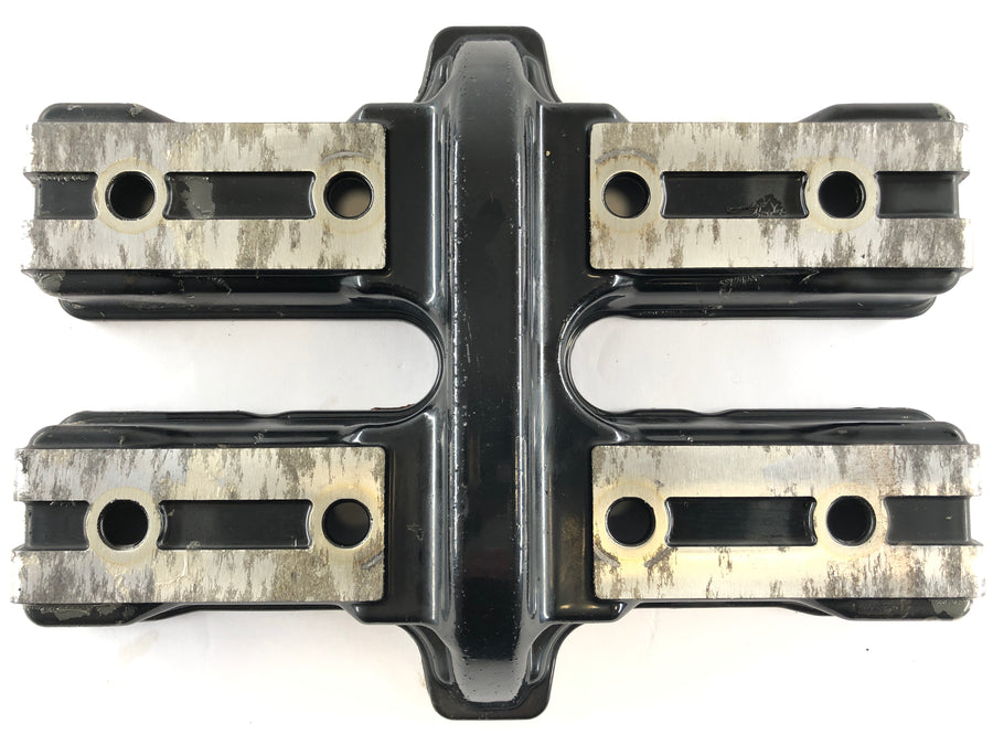Yamaha V-max 1200 2EN [1997] - Valve cover cylinder rear
