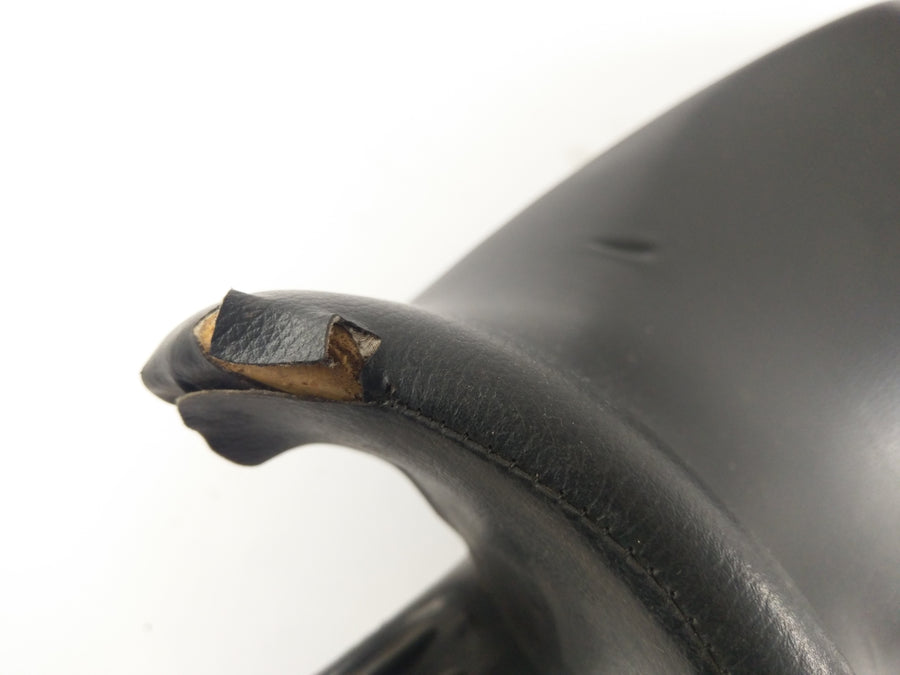 Triumph Trophy 900 T300 [1992] - Seat cover damaged
