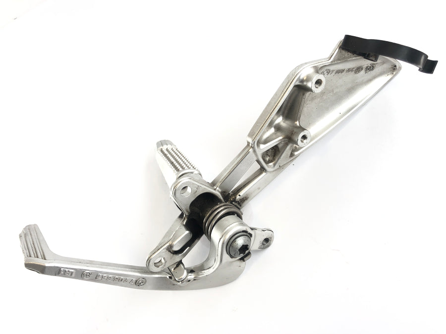 BMW K 1300 S K12S [2009] - Driver's footrest right with brake pedal