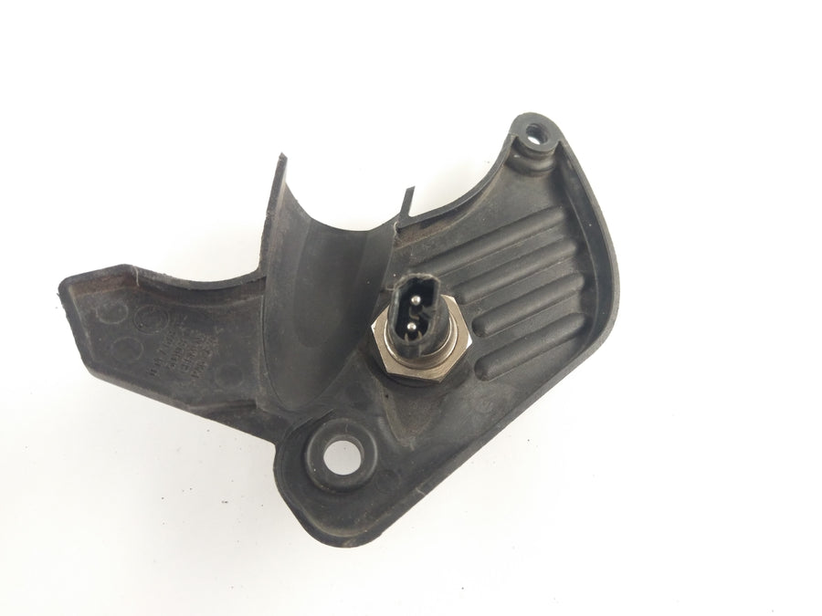 BMW K 1200 R [2010] - Parte di rivestimento della presa di ricarica con una presa di caricamento