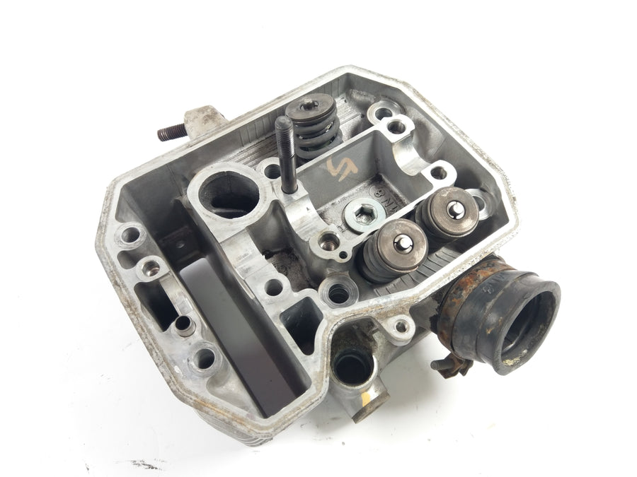 Honda NTV 650 RC33 - cylinder head