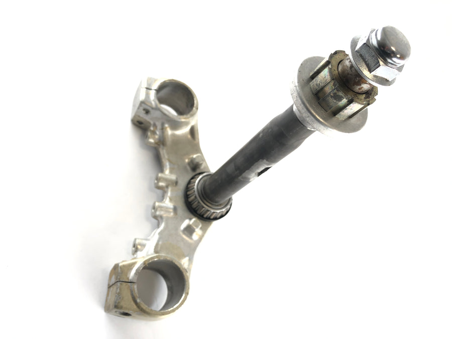 Yamaha V-max 1200 2EN [1997] - lower triple clamp