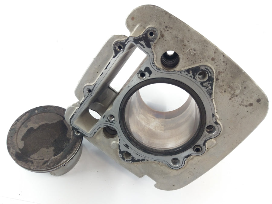 Yamaha TT 600 RE DJ01 [2006] - Cylindre avec piston