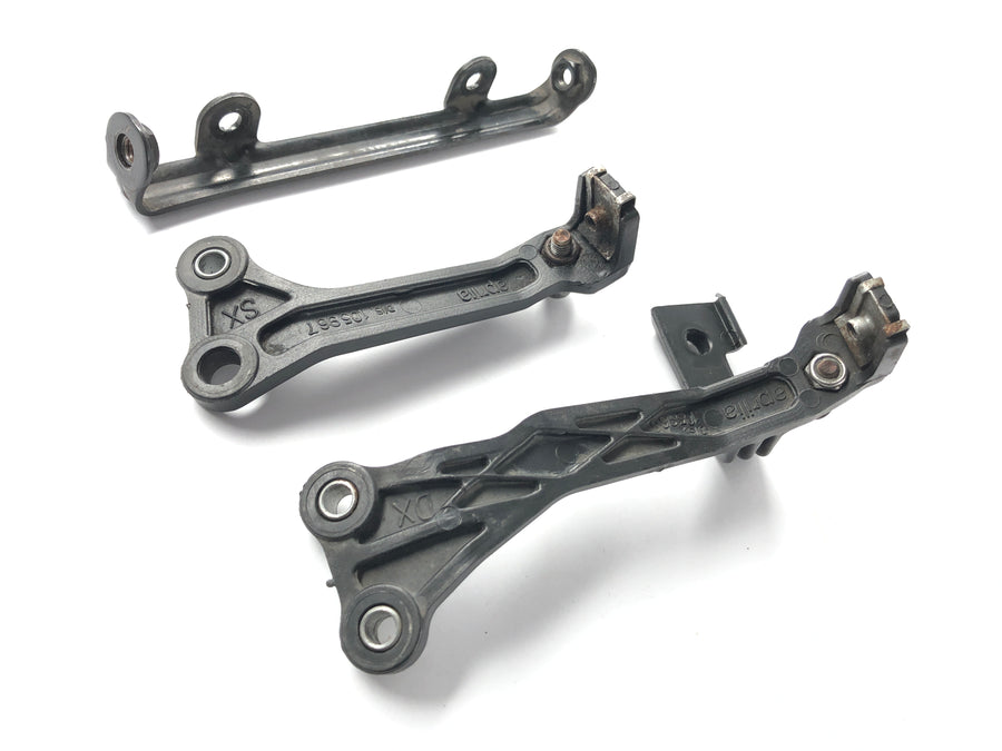 Aprilia RSV 1000 RR Factory [2009] - Cooler di staffa