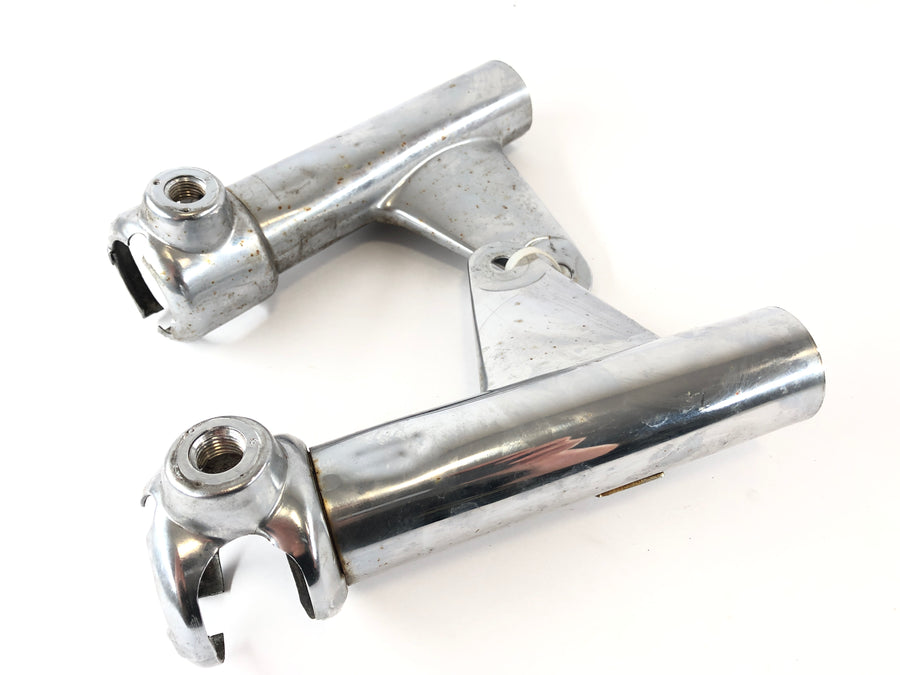Honda GL 1000 Goldwing GL1 [1977] - Headlight mount