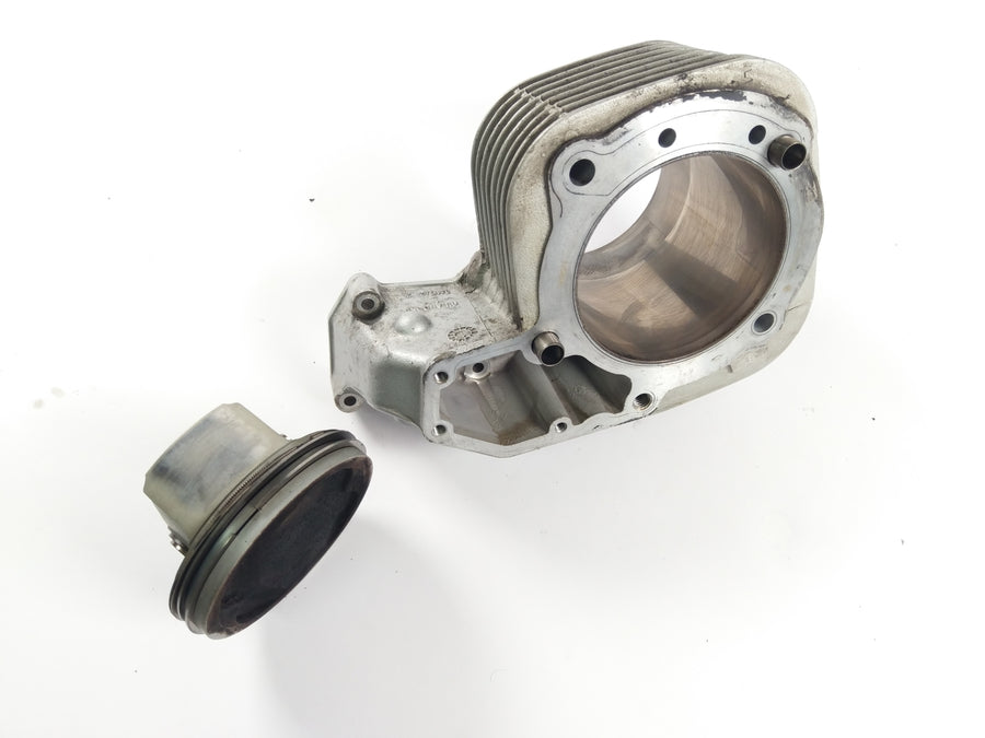 BMW R 1150 R R21 [2001] - Cylinder with piston