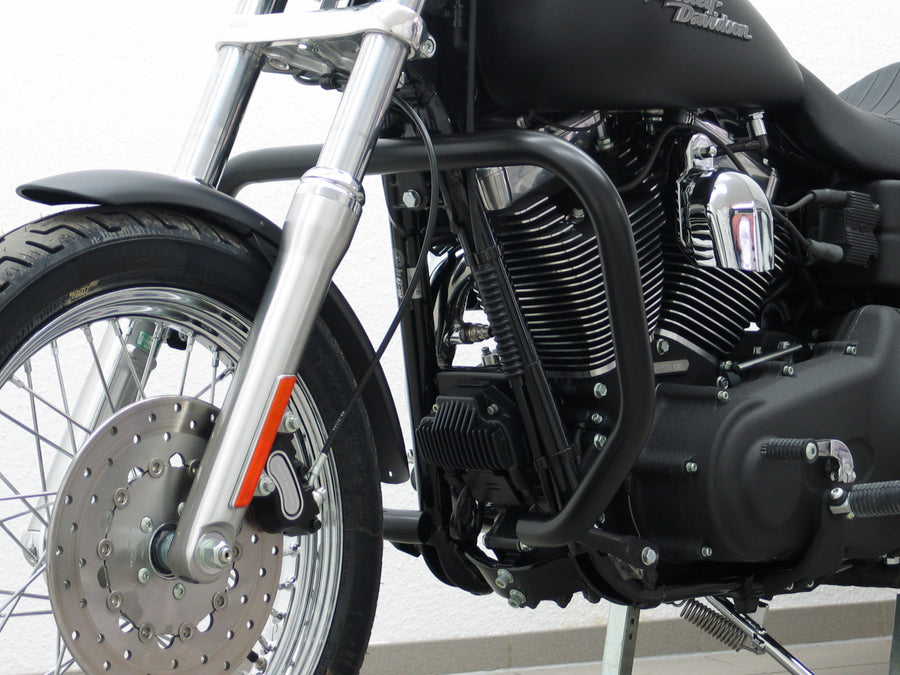 Harley Davidson Dyna Glide Low Rider [2015-2017] - Barra di protezione, versione di grandi dimensioni fatta di tubo da 38 mm, forma angolare, nero