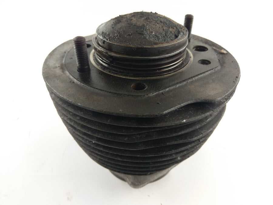 BMW R75/5 [1973] - Cylinder with piston