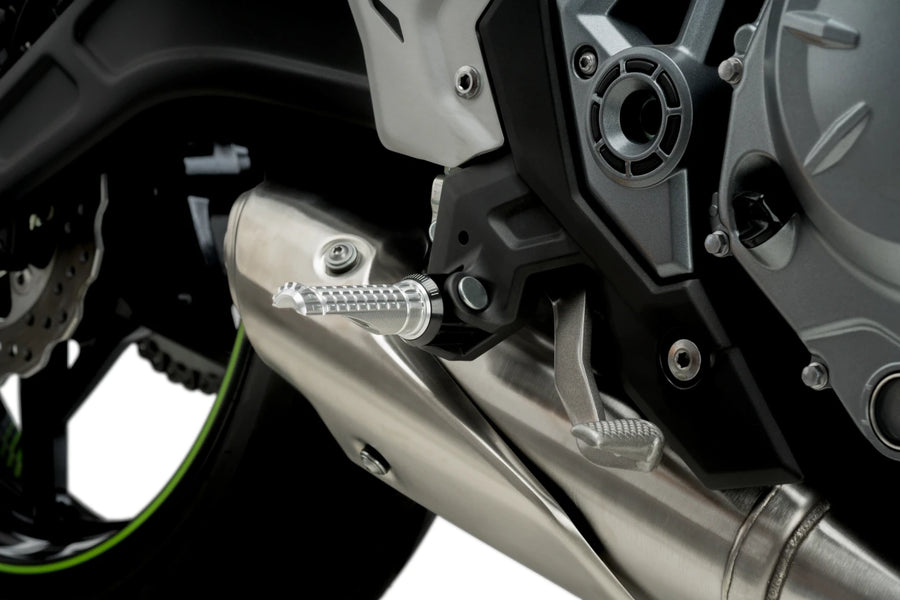 KTM RC 390 [2025] – Repose-pieds R-Fighter – argent