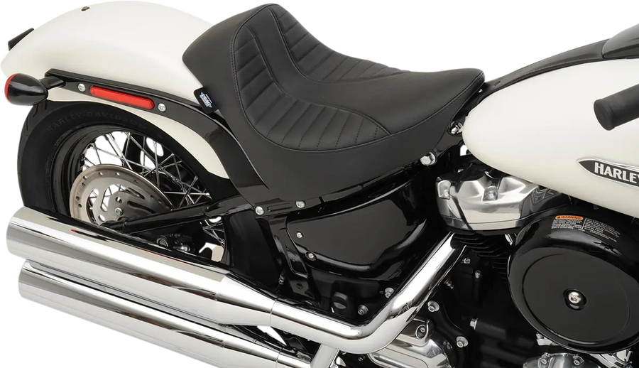 Harley-Davidson Street Bob [DRAG SPECIALTIES] – Siège solo EZ-ON
