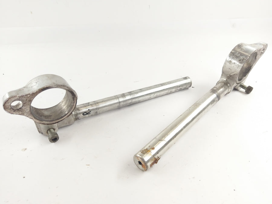 Suzuki GSXR 1100 GV73A [1992] - Handlebar stubs