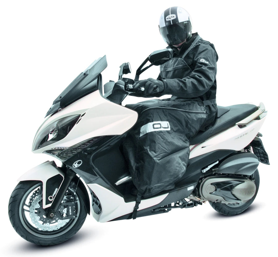 UNIVERSAL UNIVERSAL UNIVERSAL – Maxi scooter leg cover – Black