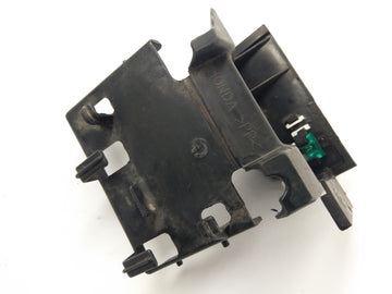Honda CBR 125 JC34 [2006] - Compartiment à batterie - 0