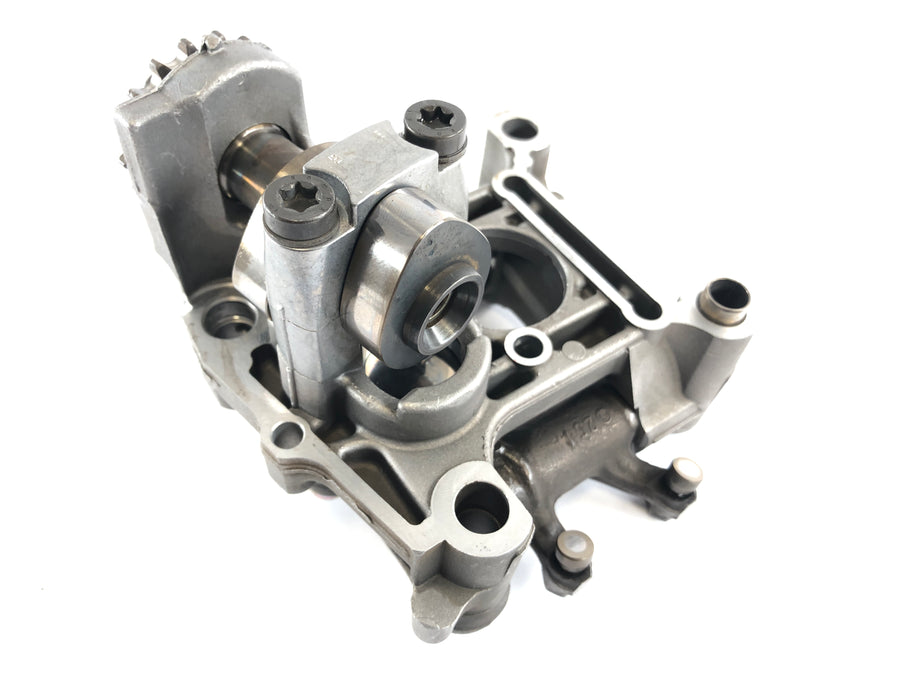 BMW R 1150 GS [2000] - camshaft stake with camshaft on the left