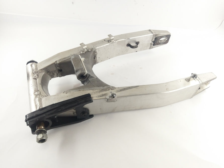 Suzuki GSF 1200 S GV75A [1998] - Swingarm Rear swingarm