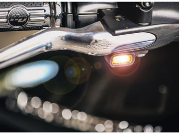 Harley Davidson Softail [1996-2014] -Stripes LED Turn Signal Aluminium Polied Light - 0