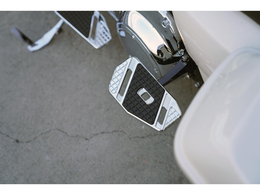 Harley Davidson Touring [1985-2025] -Speedliner Passenger Treadmear Chrome