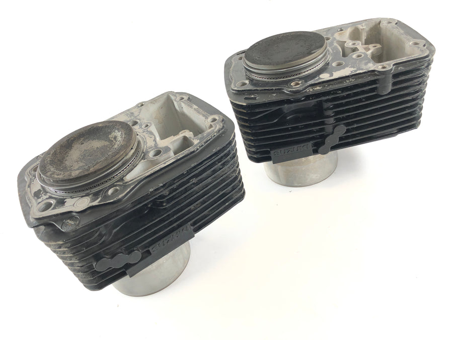 Suzuki Intruso VL 1500 AL [2000] - Set di cilindri cilindri e pistone nella parte anteriore e posteriore