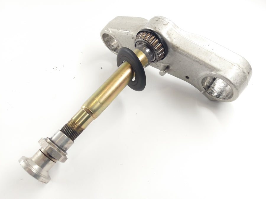 Triumph Daytona 955i T595 [1998] - lower triple clamp