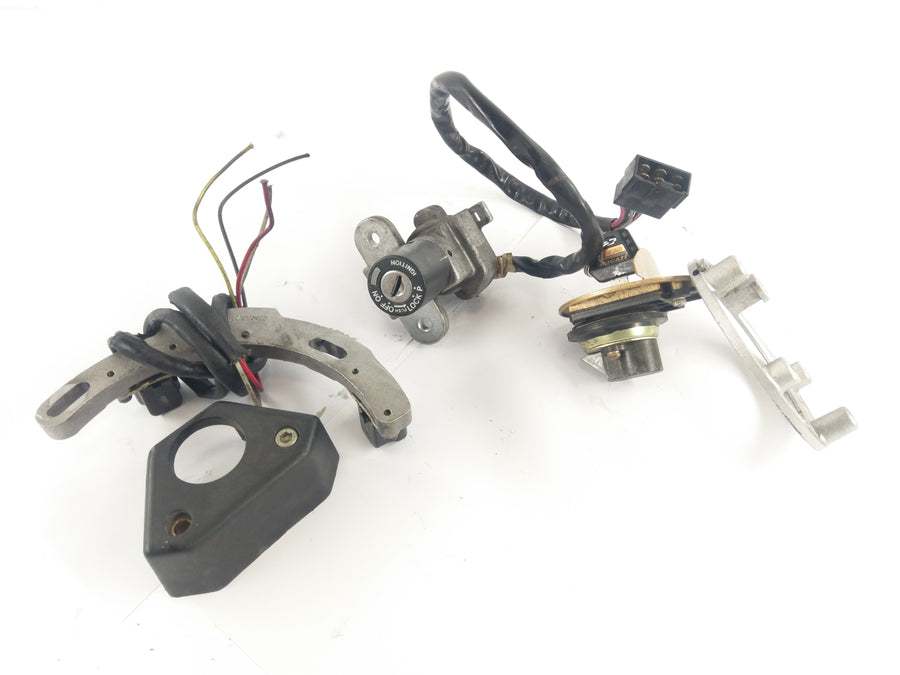 Ducati Monster 600 M600 [1994] - Lock set