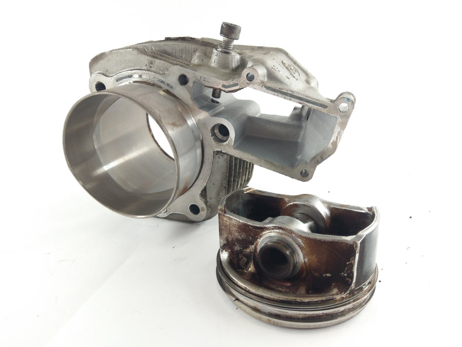 BMW R 1200 R K27 [2007] - Cylinder with piston