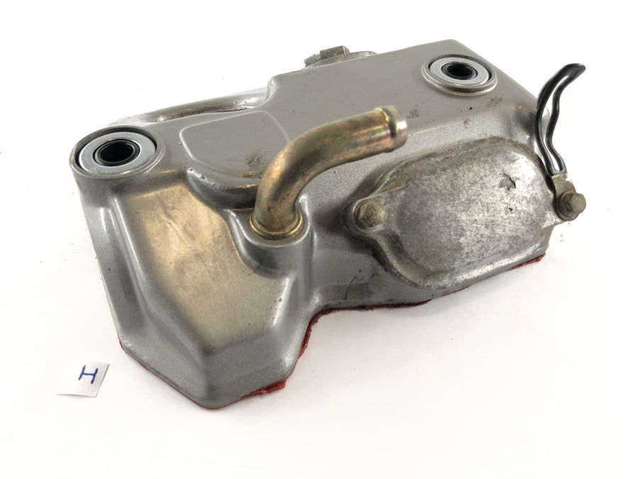 Honda Africa Twin XRV 750 RD07 [1993] - Valve cover cylinder head rear