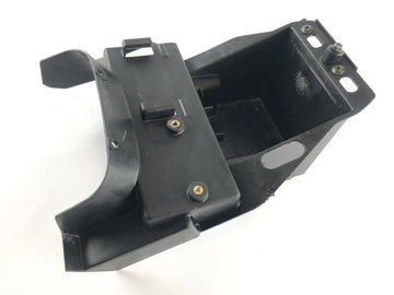 Kawasaki VN 800 Classic [2005] - Rear underbody storage compartment - 0