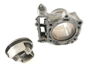 Suzuki DL 1000 V -STROM [2006] - cilindro con pistoni davanti - 0