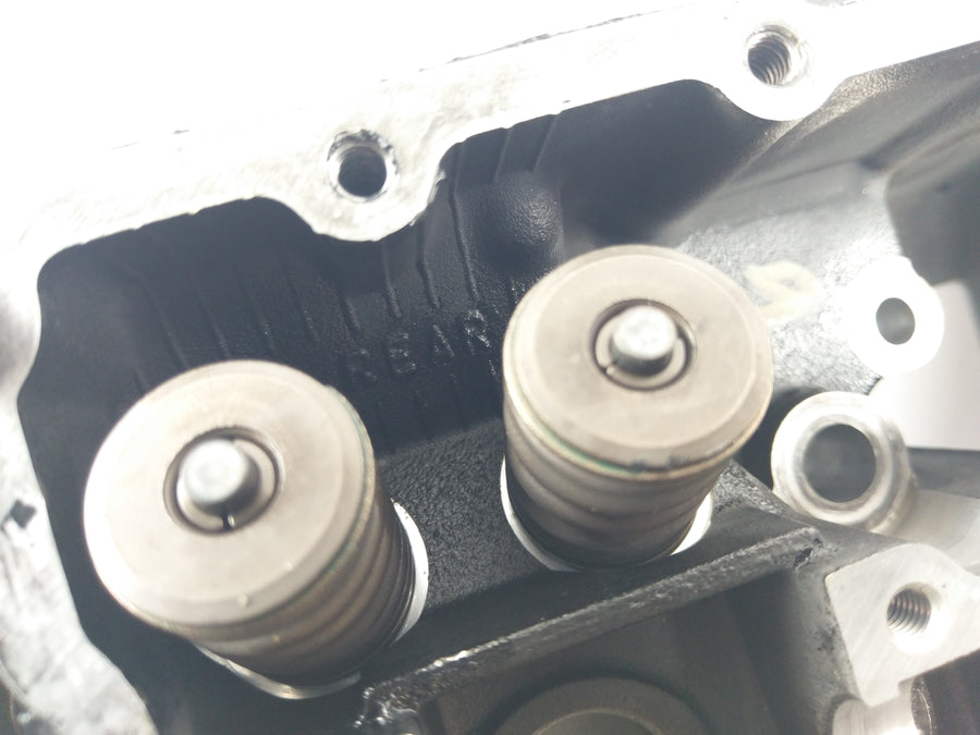 Suzuki Intruder 1500 VL [2000] - rear cylinder head