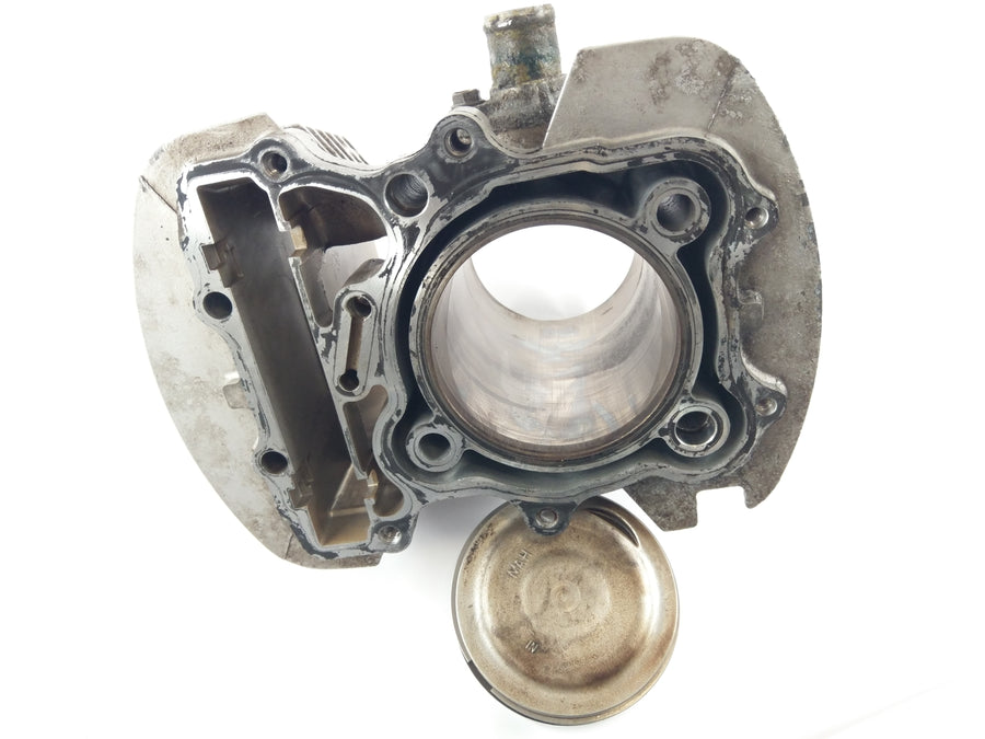 Honda VT 1100 SC32 [1999] - Cylinder with piston
