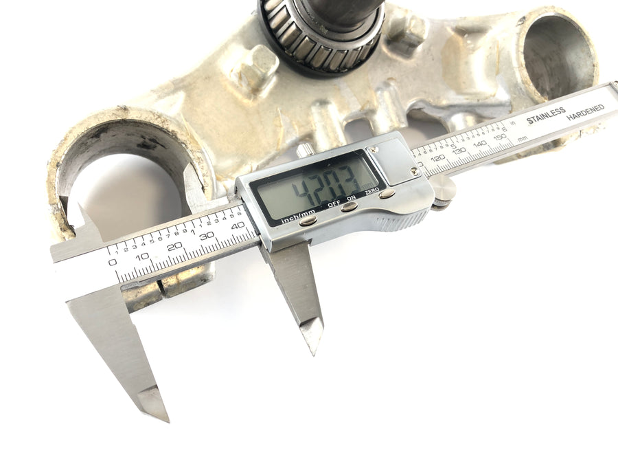 Yamaha V-max 1200 2EN [1997] - lower triple clamp