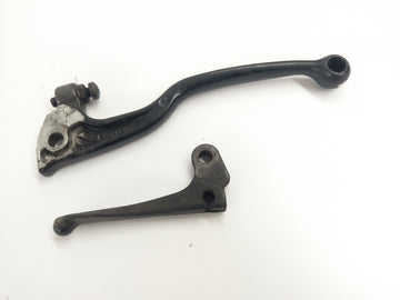 Yamaha XT 550 5Y1 [1982] - Brake lever and deco lever