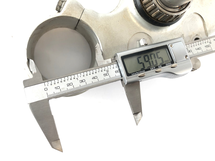 KTM 640 LC4 Adventure [2003] - lower triple clamp