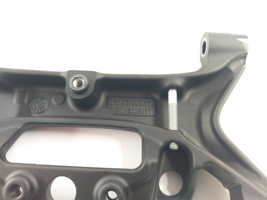 Husqvarna 701 Vitpilen [2018] - Registrazione del supporto della cerniera della cerniera del serbatoio