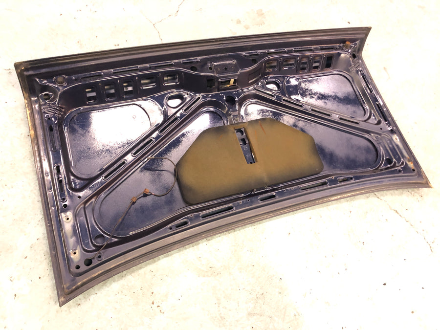 BMW M 535i E28 [1986] - TRUNK FLUP TRUNK COUND