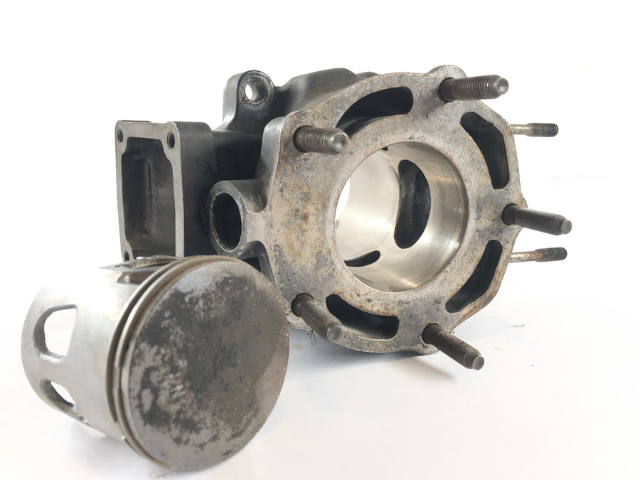 Honda NS 400 R NC19 [1985] - cylinder right with piston
