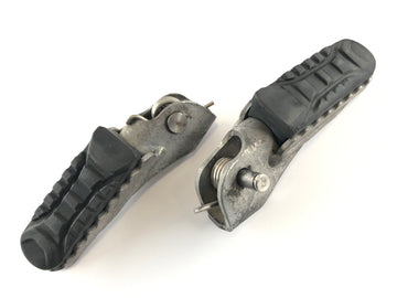 BMW R 1200 GS LC [2016] - Driver footrests left and right