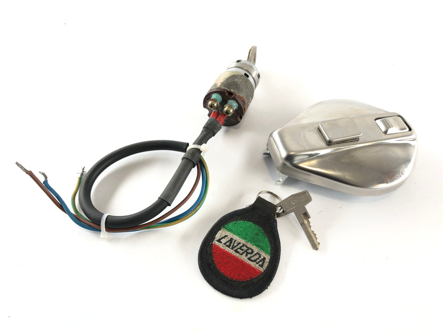 Laverda 1000/1 [1973] - Castle Set Tank Lock Lock Lock