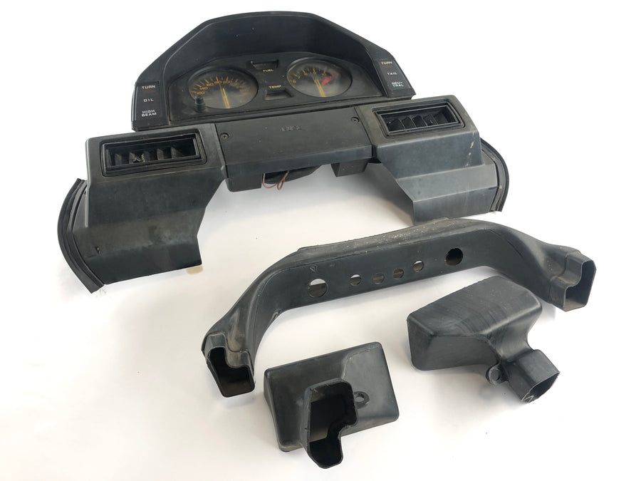 Honda VF 1000 F SC15 [1986] - Cockpit con ventilazione