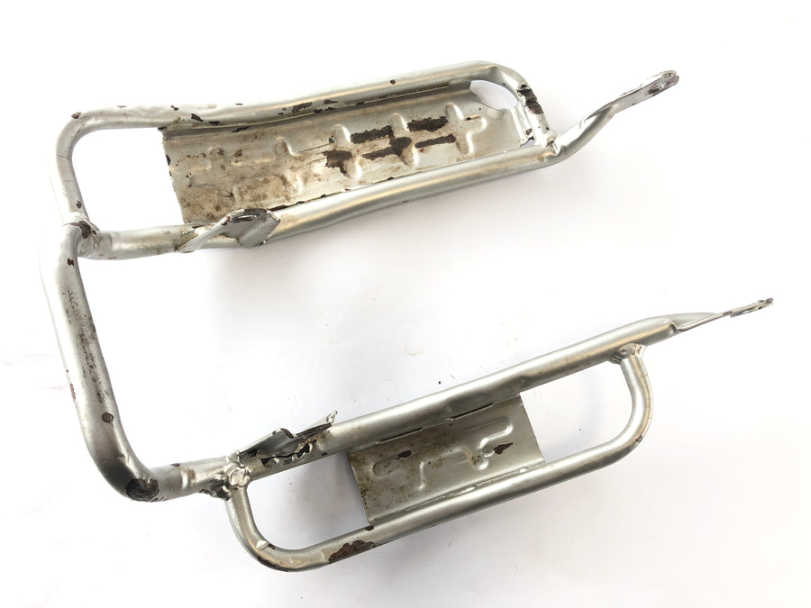 Yamaha YFM 350 Warrior 3GD [2003] - Swingarm protection guard rear axle